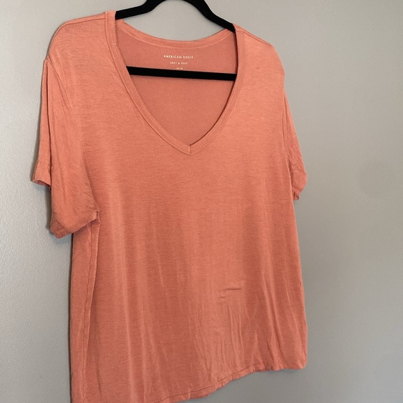 ๐ American Eagle Soft & Sexy V Neck - Small - Picture 4 of 5